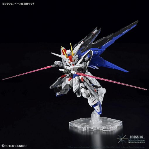 BANDAI MGSD Model Kit "Gundam SEED" ZGFM-X10A Freedom Gundam - Image 4