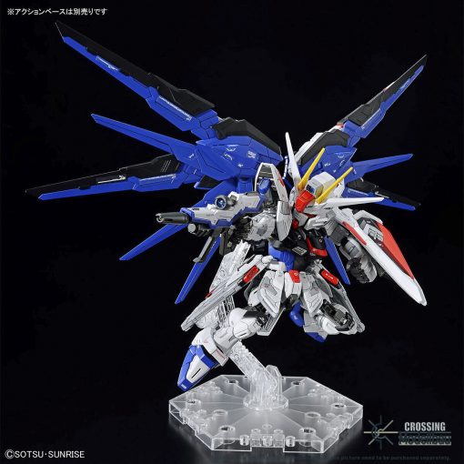 BANDAI MGSD Model Kit "Gundam SEED" ZGFM-X10A Freedom Gundam - Image 8