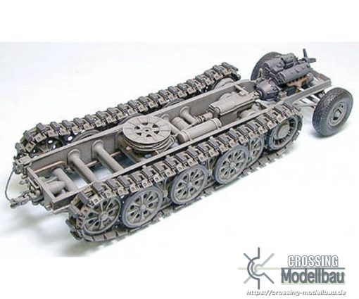 Tamiya 1:35 scale German 18 TON Heavy Half-Track "FAMO" - Image 11