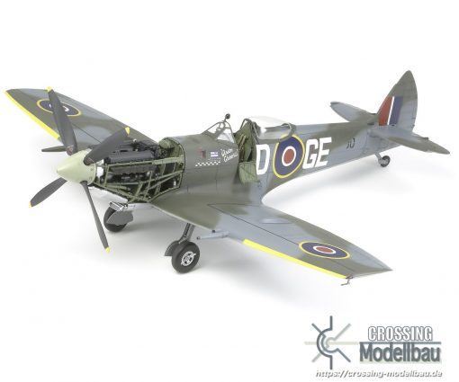 Tamiya 1:32 scale Supermarine Spitfire Mk.XVIe - Image 3