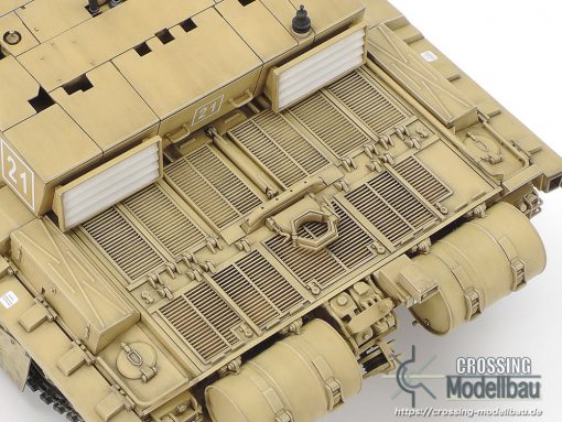 Tamiya 1:35 scale British Main Battle Tank CHALLENGER 2 (DESERTISED) Iraq War Specification - Image 7