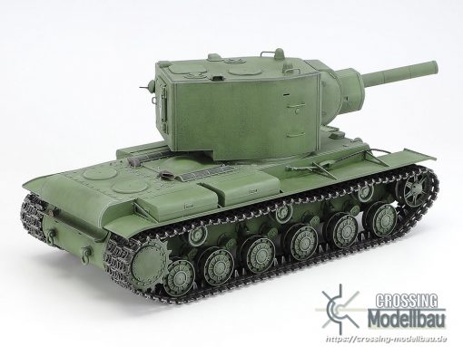 Tamiya 1:35 scale Russian Heavy Tank KV-2 - Image 3