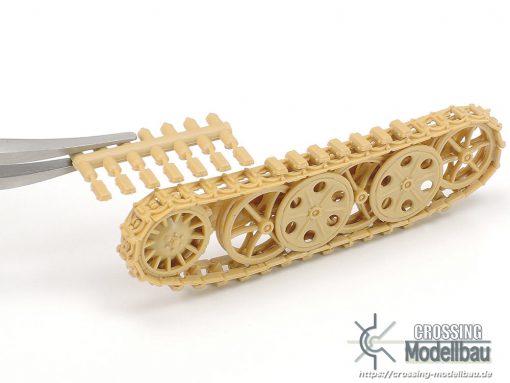 Tamiya 1:35 scale German Sd.Kfz.2 KettenKraftrad (MID-Production) - Image 9