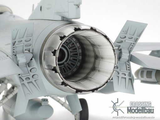 Tamiya 1:32 scale LOCKHEED MARTIN F-16CJ [Block 50] Fighting Falcon - Image 5