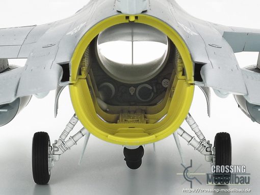 Tamiya 1:32 scale LOCKHEED MARTIN F-16CJ [Block 50] Fighting Falcon - Image 6