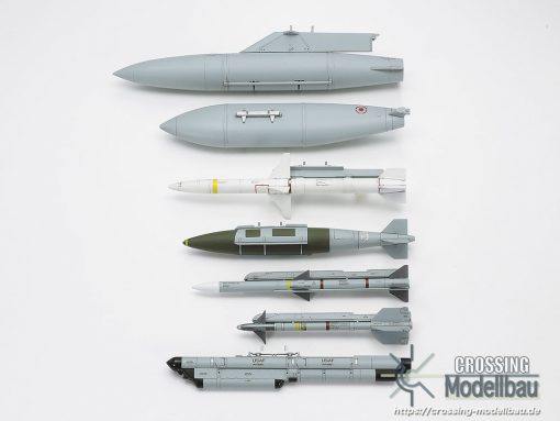 Tamiya 1:32 scale LOCKHEED MARTIN F-16CJ [Block 50] Fighting Falcon - Image 11