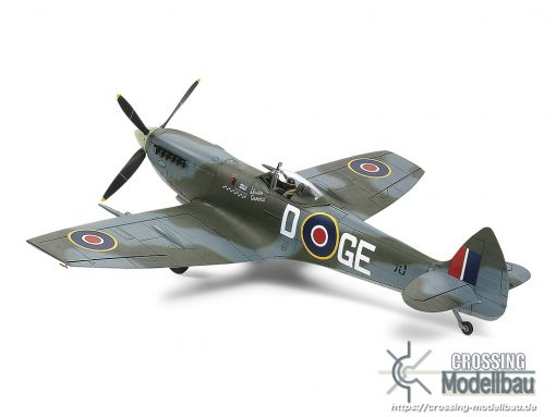 Tamiya 1:32 scale Supermarine Spitfire Mk.XVIe - Image 2