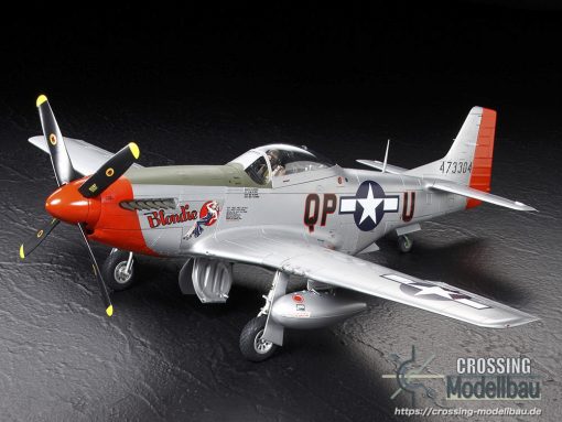Tamiya 1:32 scale North American P-51D Mustang - Image 2