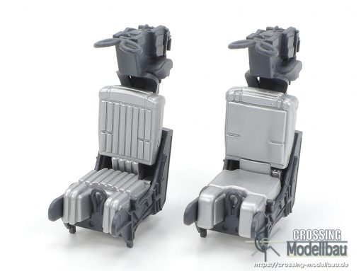 Tamiya 1:48 scale Grumman F-14A TOMCAT (Late Model) Carrier LAUNCH SET - Image 18