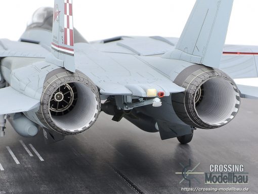 Tamiya 1:48 scale Grumman F-14A TOMCAT (Late Model) Carrier LAUNCH SET - Image 21