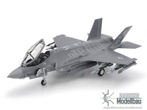 Tamiya 1:48 scale Lockheed Martin F-35A Lightning II - Image 3