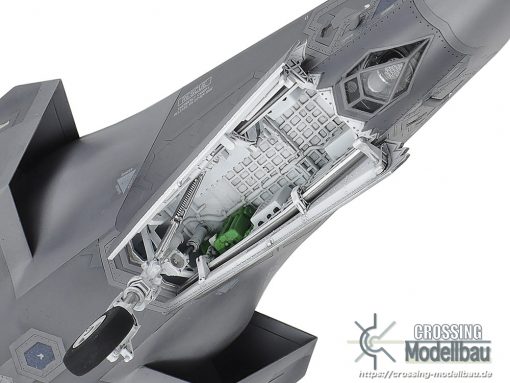Tamiya 1:48 scale Lockheed Martin F-35A Lightning II - Image 11