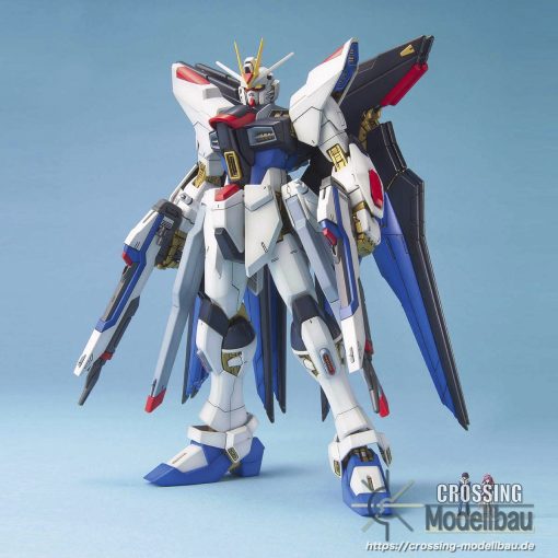 Bandai "Gundam Seed DESTINY" MG 1:100 Strike Freedom Gundam - Image 2
