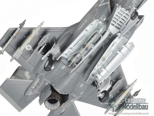 Tamiya 1:72 scale Lockheed Martin F-35B Lightning II - Image 4